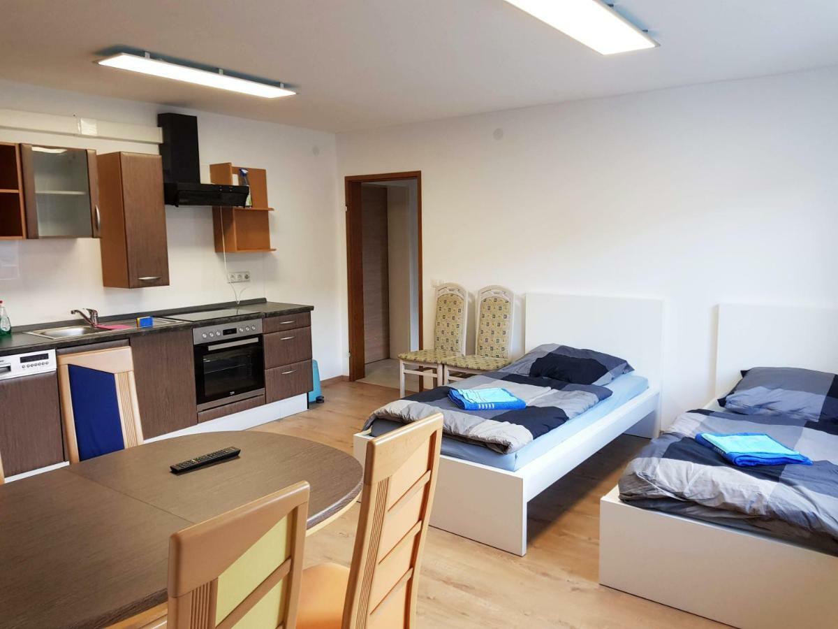 Monteurzimmer Obersulm Hotel Luaran gambar